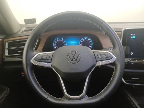 Used 2025 Volkswagen Atlas SE FWD image 20