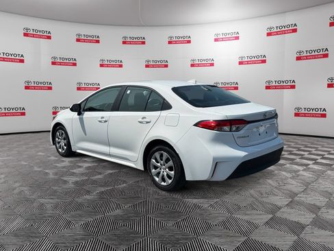 Used 2024 Toyota Corolla LE FWD image 7