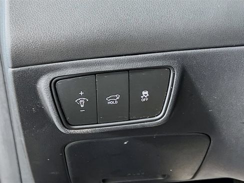 Certified 2024 Hyundai Tucson Limited AWD/4WD image 9