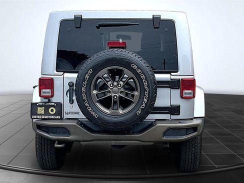 Used 2016 Jeep Wrangler Unlimited Sahara AWD/4WD image 5