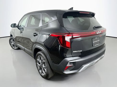 Certified 2026 Kia Seltos LX AWD/4WD image 5