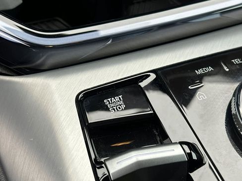 Used 2025 BMW X3 xDrive30i w/ Premium Package image 24