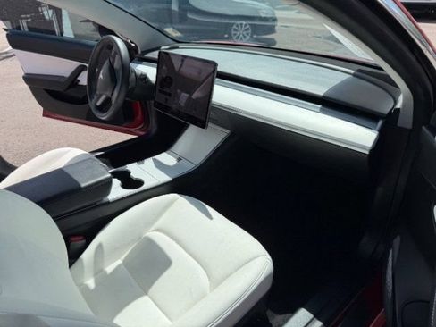 Used 2020 Tesla Model 3 Standard Range Plus RWD image 27