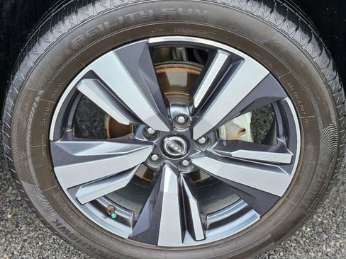 Certified 2023 Nissan Rogue SL w/ SL Premium Package image 10