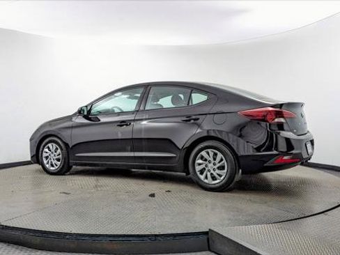 Used 2019 Hyundai Elantra SE w/ Cargo Package image 6