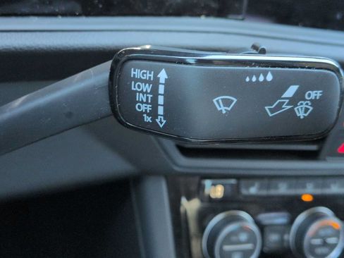 Used 2023 Volkswagen Jetta GLI Autobahn FWD image 28