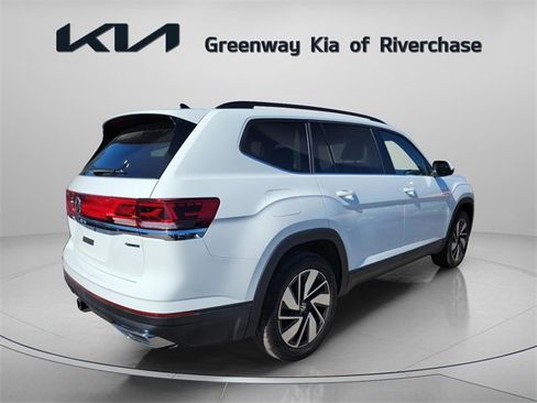 Used 2025 Volkswagen Atlas SE image 7