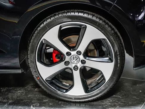 Used 2016 Volkswagen GTI S image 10