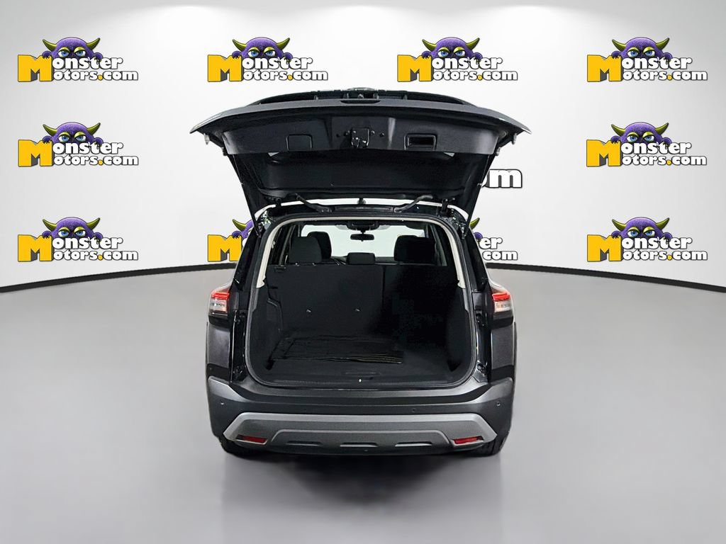 Used 2023 Nissan Rogue S AWD/4WD image 25