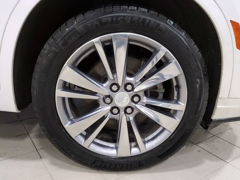 Used 2023 Cadillac XT6 Premium Luxury image 24