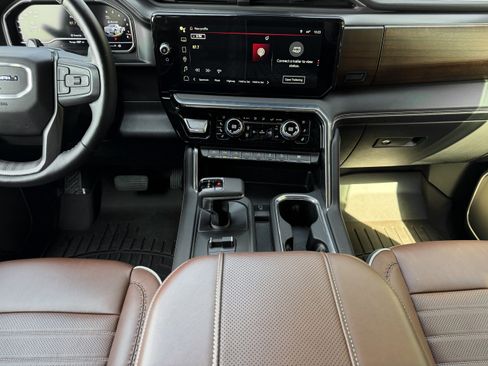 Used 2024 GMC Sierra 1500 Denali Ultimate AWD/4WD image 20