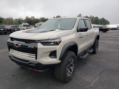 New 2026 Chevrolet Colorado ZR2 w/ Technology Package image 2
