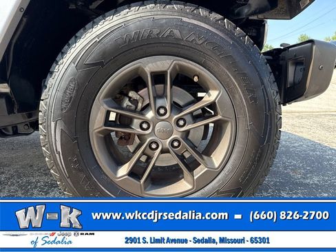 Certified 2016 Jeep Wrangler Sahara AWD/4WD image 5