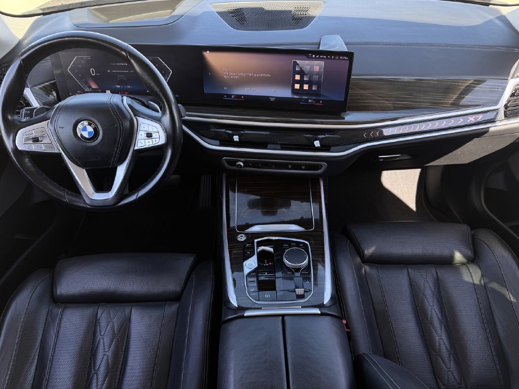 Used 2023 BMW X7 xDrive40i AWD/4WD image 11