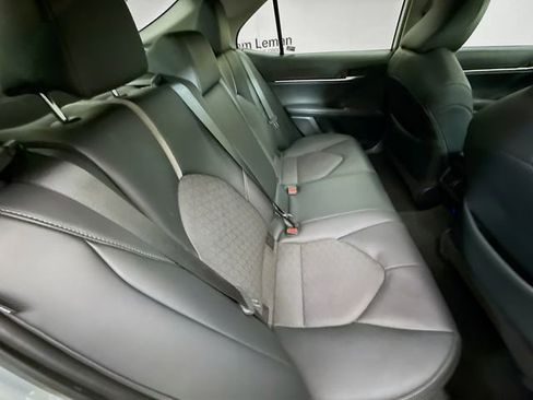 Used 2022 Toyota Camry XSE image 27