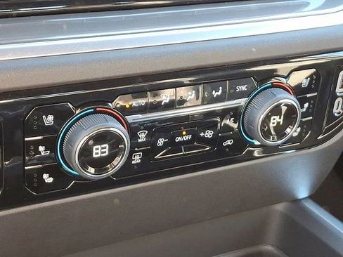 Used 2025 Chevrolet Silverado 3500 High Country image 16