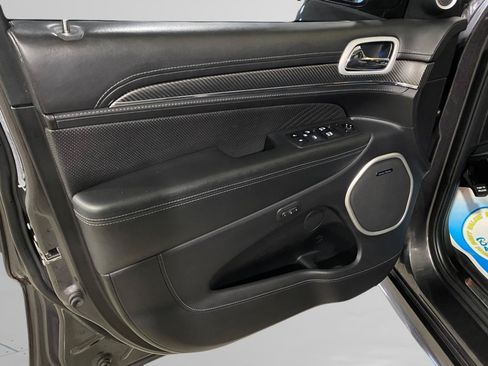 Used 2018 Jeep Grand Cherokee SRT AWD/4WD image 20