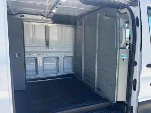 Used 2018 Ford Transit 250 148 Low Roof RWD image 19