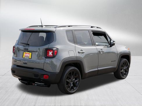 Used 2022 Jeep Renegade Altitude w/ Convenience Group AWD/4WD image 7