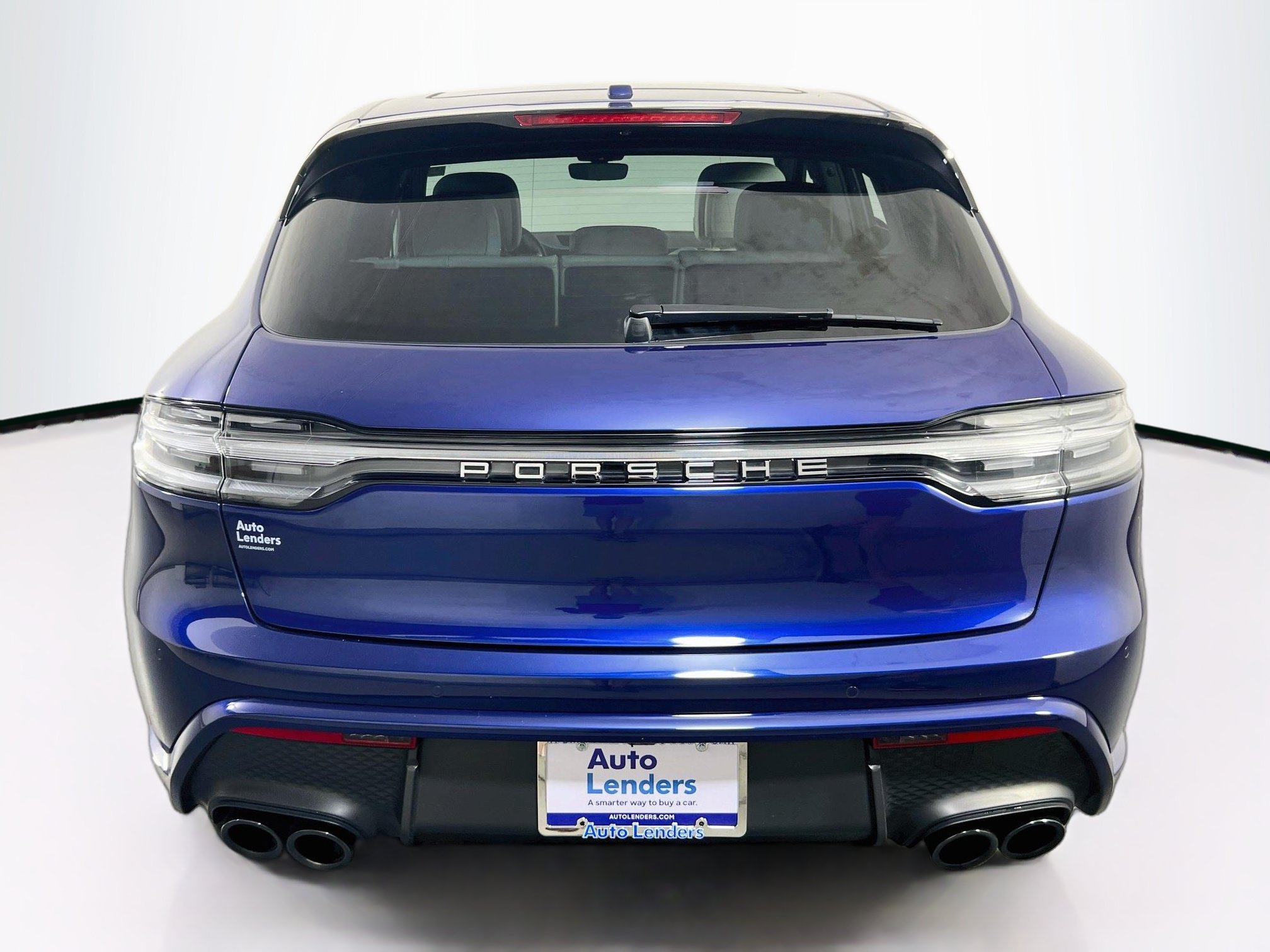 Used 2025 Porsche Macan w/ Premium Package Plus AWD/4WD image 6