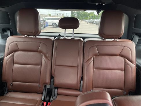 Used 2025 Lincoln Navigator Reserve AWD/4WD image 17