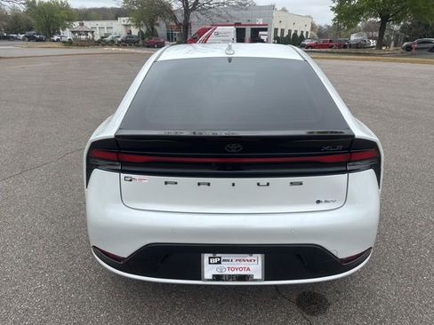 Used 2023 Toyota Prius XLE image 4