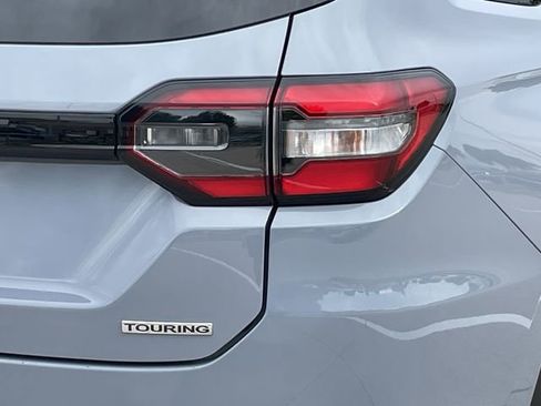 Certified 2025 Honda Pilot Touring image 6