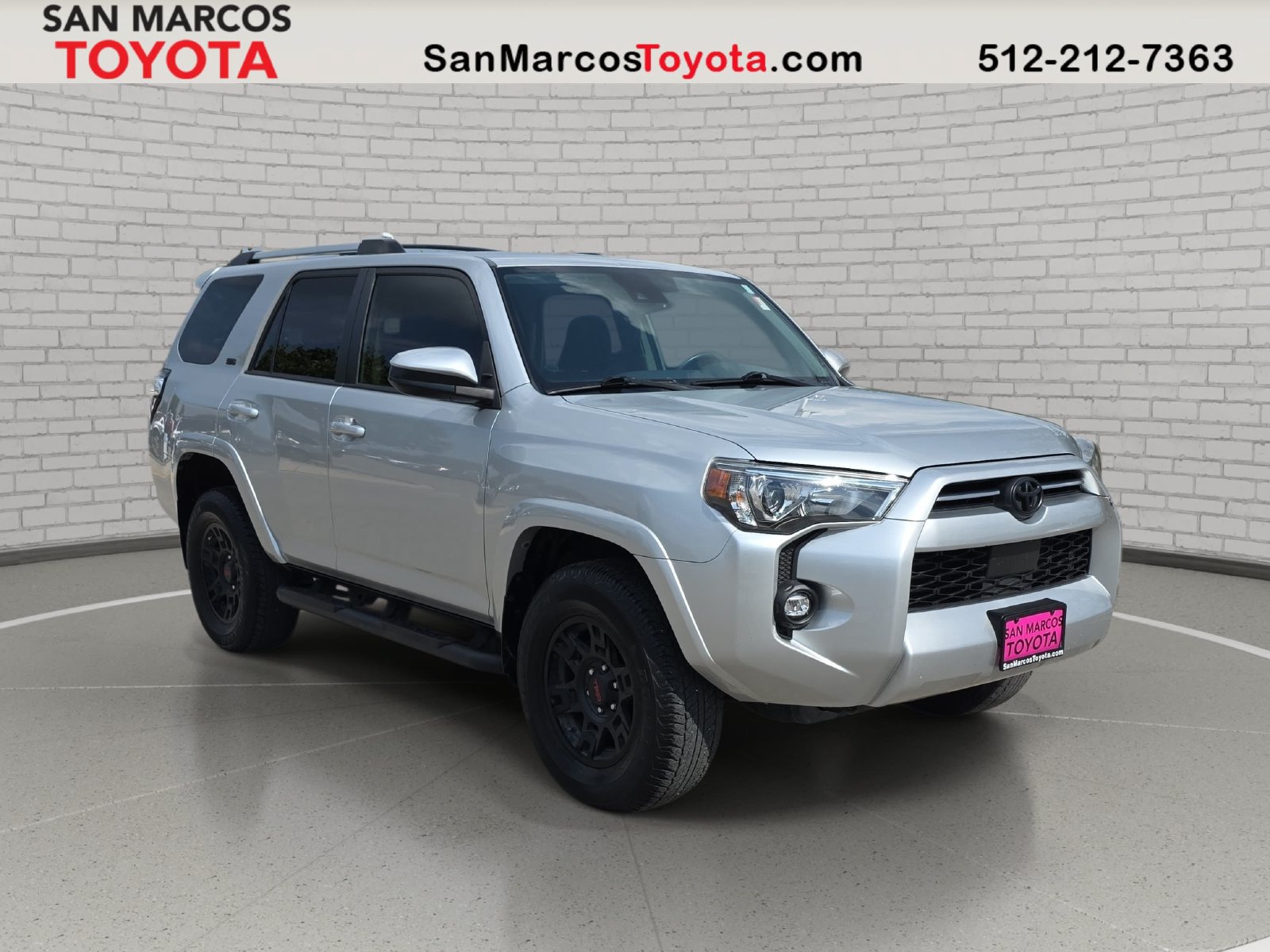 Used 2023 Toyota 4Runner SR5 AWD/4WD image 3
