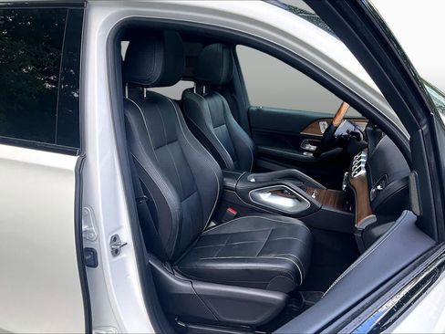 Used 2021 Mercedes-Benz GLS 580 4MATIC image 8
