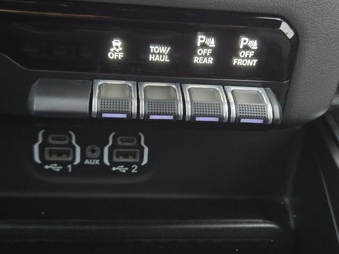 Used 2022 RAM 1500 Laramie w/ Sport Appearance Package image 42