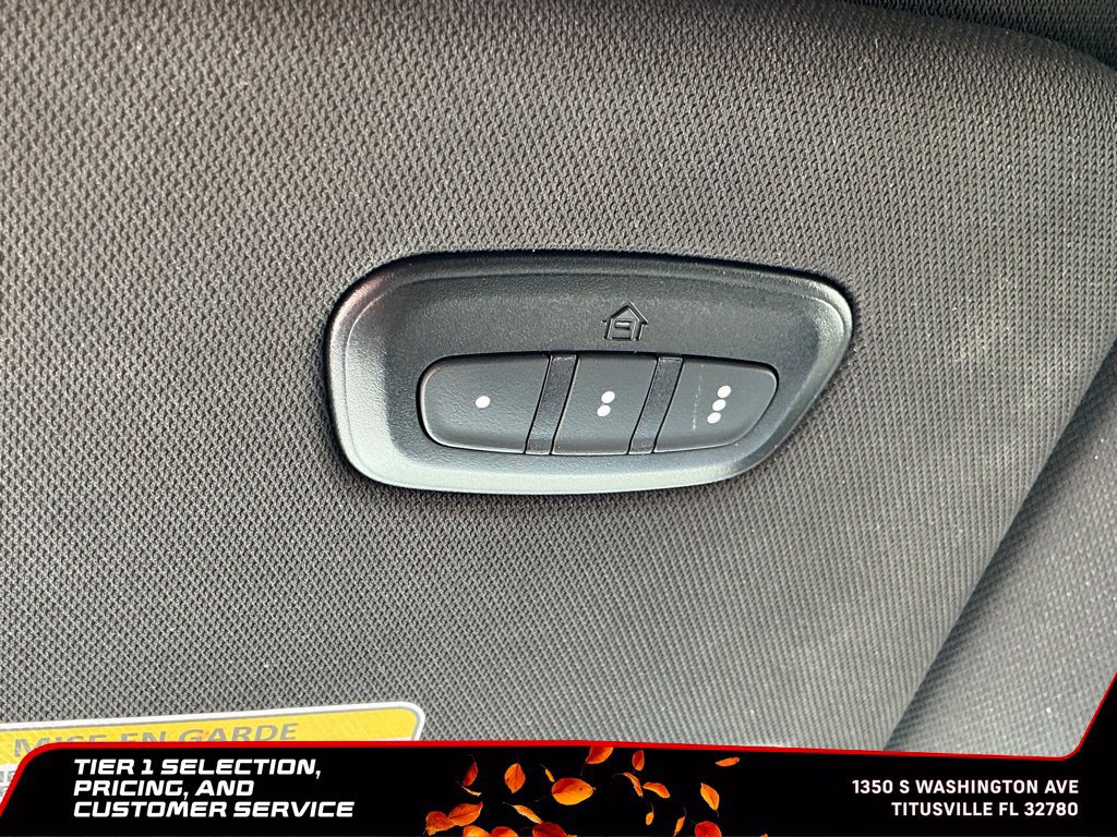 Used 2024 Jeep Wagoneer L Series II w/ Flexible Seating Group RWD image 40