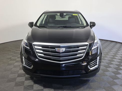 Used 2019 Cadillac XT5 Premium Luxury FWD image 2
