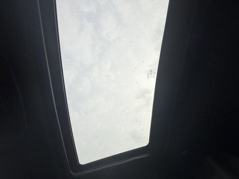 Used 2019 Dodge Challenger R/T w/ Plus Package image 17