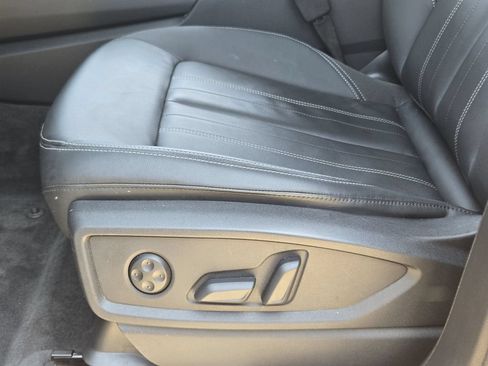 Certified 2023 Audi Q5 2.0T Premium w/ Convenience Package AWD/4WD image 32