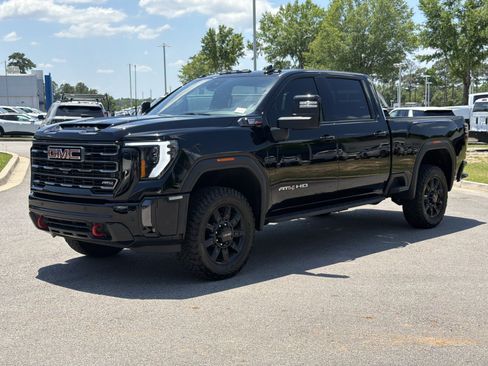 Used 2024 GMC Sierra 2500 AT4 w/ AT4 Premium Plus Package AWD/4WD image 7