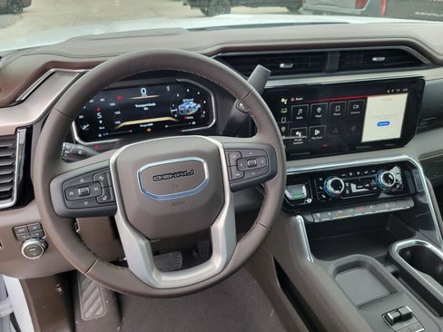 New 2026 GMC Sierra 2500 Denali w/ Denali Reserve Package AWD/4WD image 13