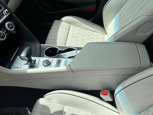 Used 2021 Genesis G70 2.0T w/ Prestige Package RWD image 21