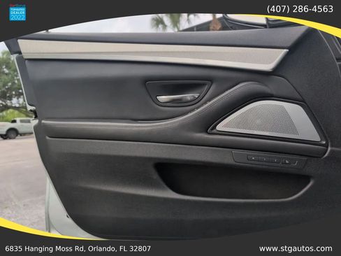 Used 2013 BMW M5 RWD image 11