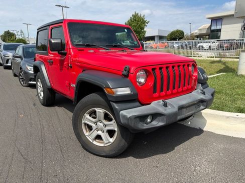 Used 2019 Jeep Wrangler Sport AWD/4WD image 4