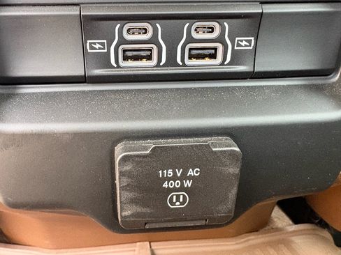 Used 2023 RAM 2500 Laramie AWD/4WD image 34