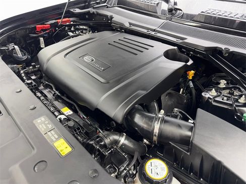 Used 2025 Land Rover Defender 110 S image 74