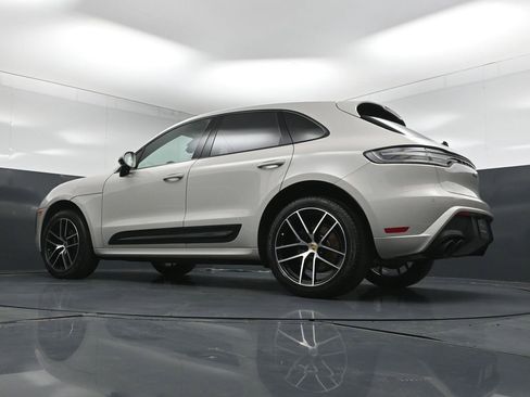 Certified 2025 Porsche Macan AWD/4WD image 26