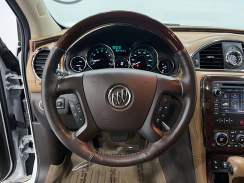 Used 2017 Buick Enclave Leather w/ Enclave Tuscan Edition FWD image 22