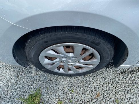 Used 2019 Hyundai Elantra SE FWD image 26
