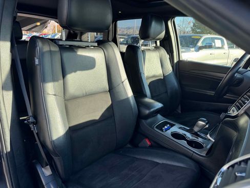 Used 2021 Jeep Grand Cherokee Laredo X image 33