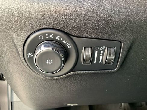 Used 2022 Jeep Compass Latitude image 20