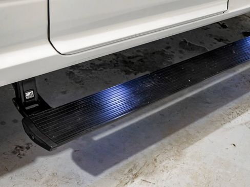 Used 2018 RAM 2500 Laramie w/ Sport Appearance Group AWD/4WD image 50