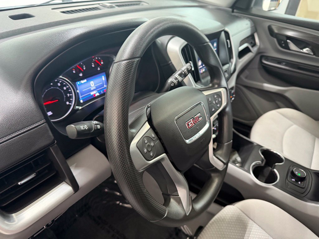 Used 2024 GMC Terrain SLE FWD image 18