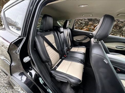 Used 2019 Ford Escape SEL image 25