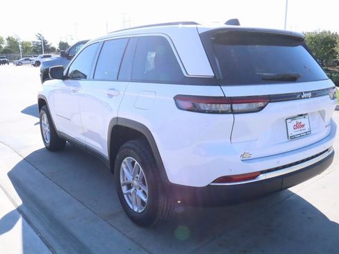 New 2025 Jeep Grand Cherokee Laredo X image 22